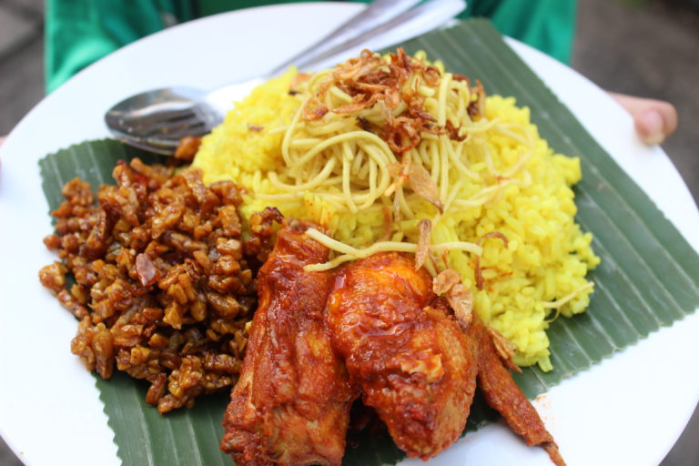 cara membuat nasi kuning