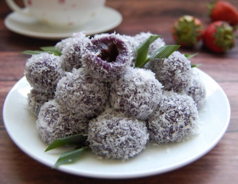 Makanan dari Kelapa Parut dan Manfaat Bagi Tubuh