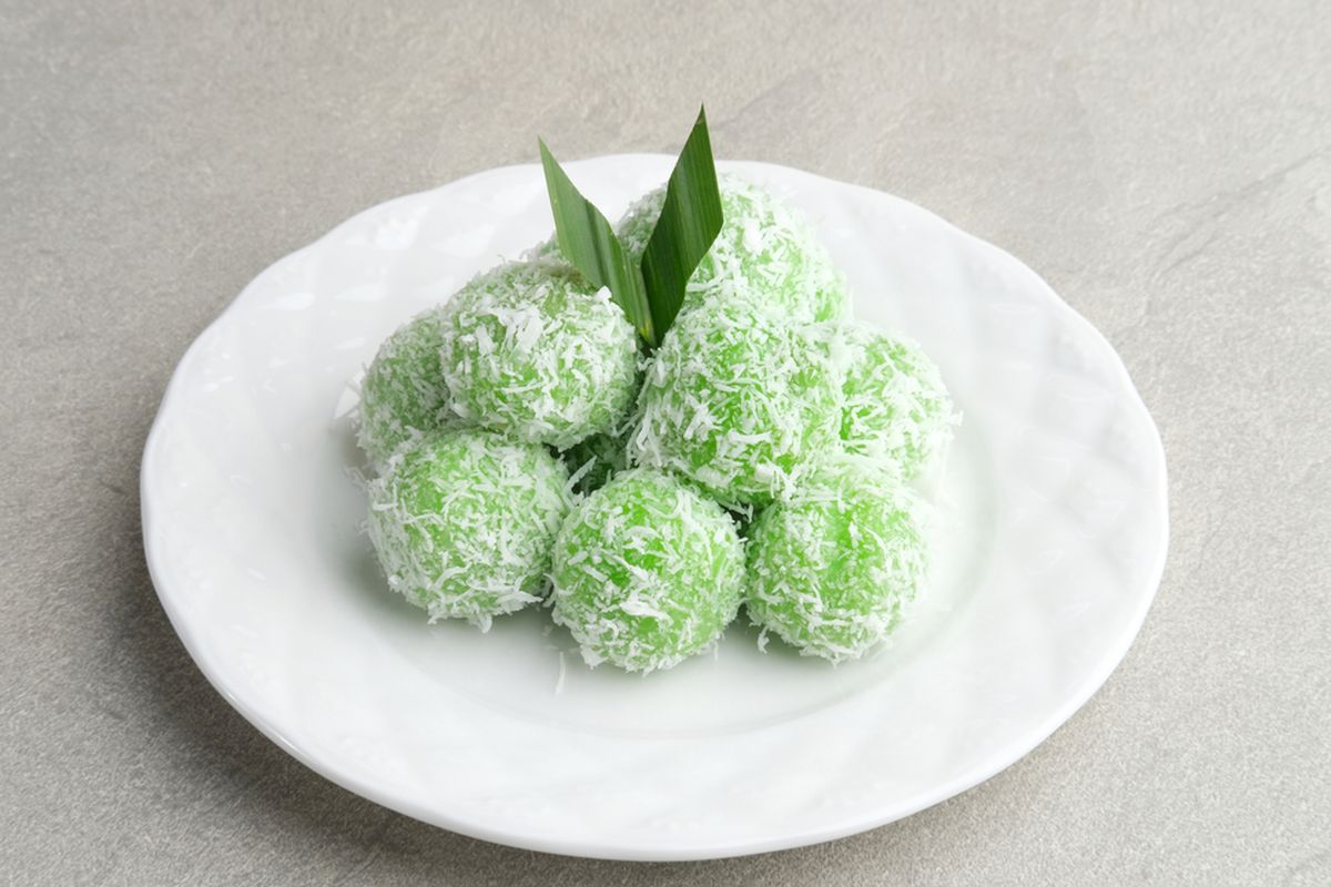 jajanan dari kelapa parut