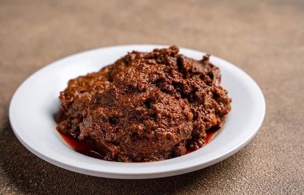 makanan rendang khas minangkabau